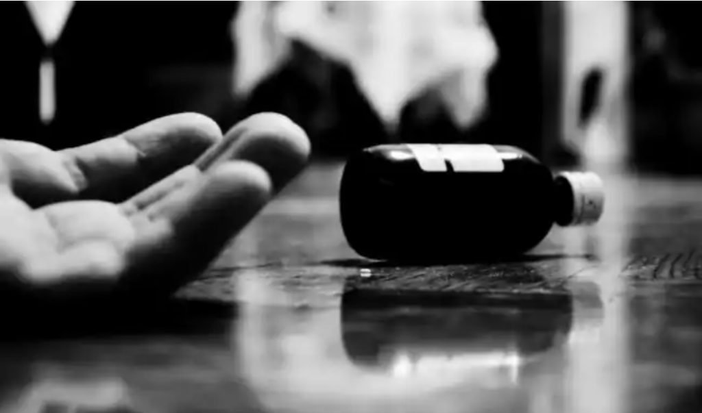 سوات ،2 نوجوانوں نے زہریلی دوا کھالی، 1 جاں بحق دوسرا بے ہوش