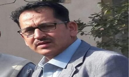 سوات کے ادیب اور کالم نگار تصدیق اقبال بابو آبائی قبرستان عالم گنج میں سپرد خاک