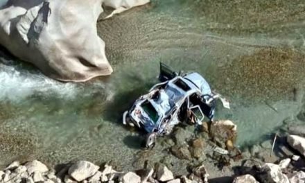 بحرین کے علاقہ مانکیال میں ٹریفک حادثہ، خاتون جاں بحق, 2 بچے زخمی