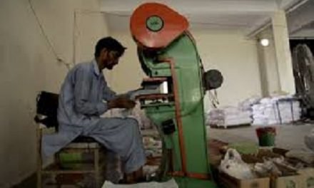 خیبر پختونخوا میں پلاسٹک کی فیکٹریاں بند،10ہزار سے زائد ملازمین بیروز گار