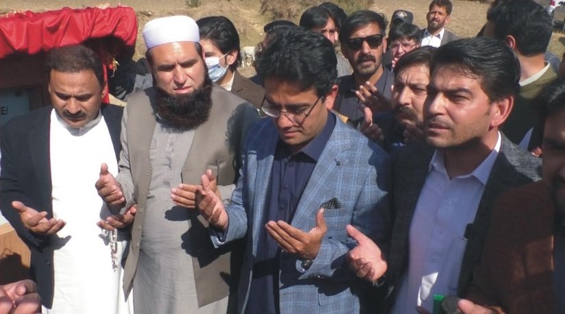 سوات: کامران بنگش اور ڈاکٹر امجد نے ہاؤسنگ سوسائٹی کا افتتاح کردیا