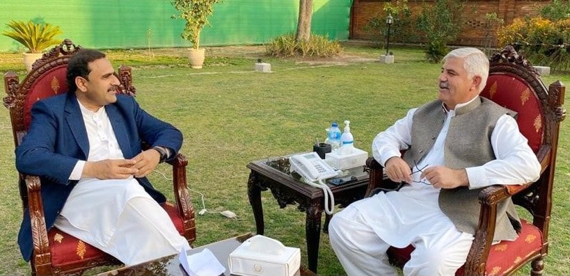 ایوانوں پر قبضہ جمانے والے مفاد پرست سیاست دانوں کا راستہ روکنا ہوگا،فضل حکیم