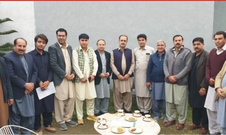 کارکن صحافیوں کے حقوق کے لئے  حکومت ترجیحی بنیادوں پراقدامات اٹھارہی ہے.سیکرٹری ارشدخان