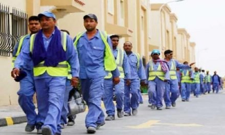 قطرمیں کفیل نظام ختم، تارکین وطن کیلیے اجرت اور پُرکشش مراعات کا نیا قانون نافذ