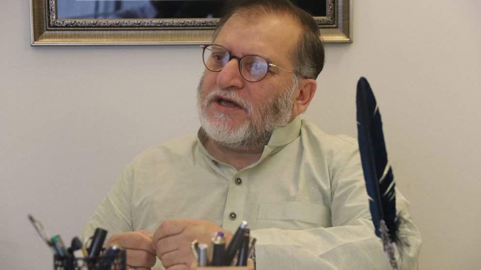 شہر کیوں سائیں سائیں کرتا ہے