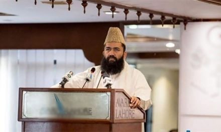 رویت ہلال کمیٹی کا پہلا اجلاس خیبر پختونخوامیں کرنے جا رہے ہیں.مولانا عبد الخبیر آزاد