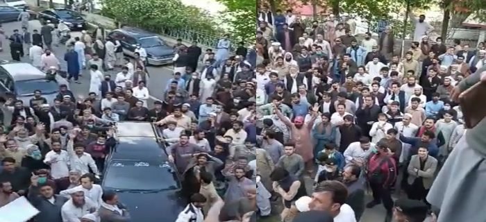 سوات میں ٹی ایم اے ٹیکس کے خلاف ٹیکسی ڈرائیورز سراپا احتجاج