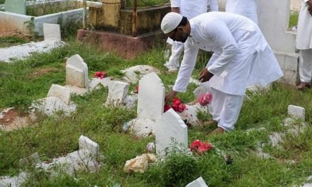 عید الفطر پر سواتیوں کو اپنے بچھڑے ہوئے پیاروں کی یاد قبرستان کھینچ لائی