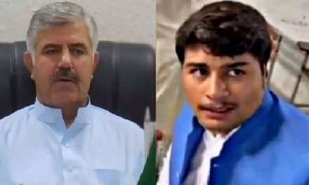 وزیر اعلی محمود خان نے کنٹرولر بورڈ کے بیٹے کے نقل کرنے کا نوٹس لے لیا