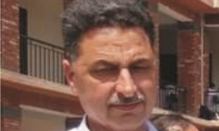 طلبہ اپنی قیمتی وقت کو ضائع کئے بغیر آگے بڑھ کر ملک وقوم کی خدمت کرنے کی جدوجہد کریں,پرنسپل بخت محمد خان