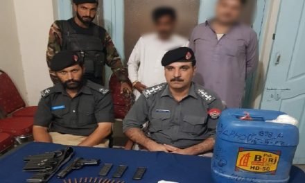 سوات:مقامی لوگوں کی نشاندہی پر پولیس کی کاروائی، شراب،آئس اور چرس برآمد