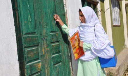 سوات سمیت پورے صوبے کےلیڈی ہیلتھ ورکرزنے تمام سرگرمیوں سے بائیکاٹ کا آغاز کردیا