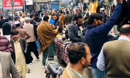 سوات کے مرکزی شہر مینگورہ میں لنڈہ بازار کی رونقیں بحال