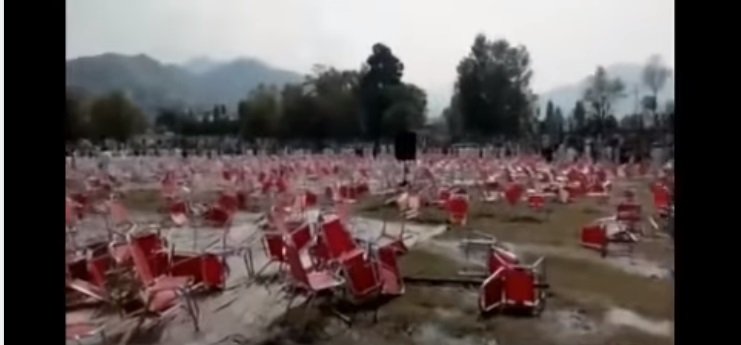 سوات مینگورہ میں پیسکو خالی اسامیوں پر اسسٹنٹ لائن مین ٹیسٹ شدید بدنظمی کا شکار
