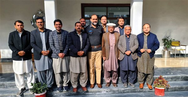 صحافیوں او ر پولیس کا چولی دامن کا ساتھ ہے۔ڈی آئی جی ذیشان اصغر