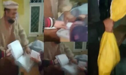 پشاور:الیکشن سے قبل دھاندلی، بیٹ بیلٹ پیپرز پر ٹھپے لگنے کی اطلاعات