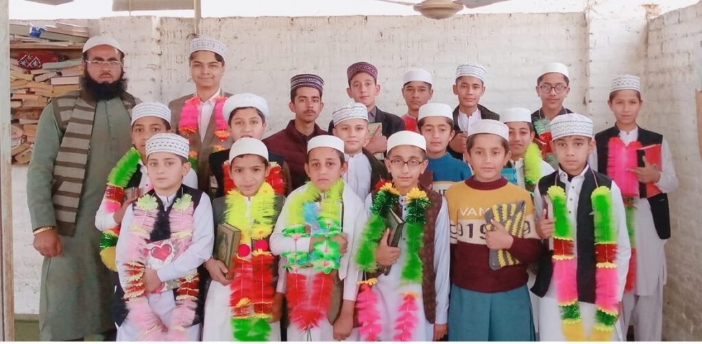 مینگورہ، امانکوٹ میں ختم القرآن پاک کی پر وقارروحانی تقریب منعقد