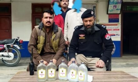 سوات،گاڑی سے  شراب برآمد ، 2 ملزمان گرفتار