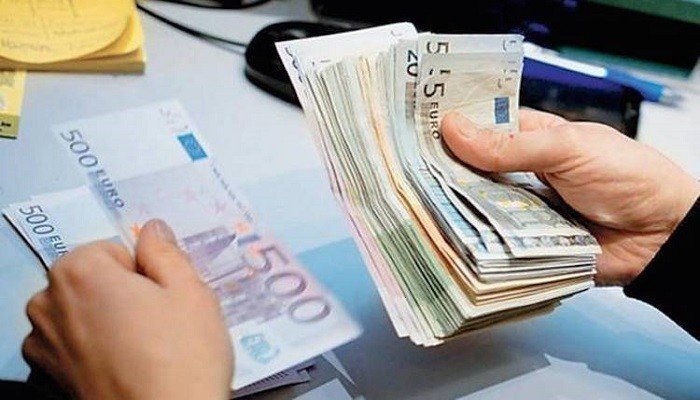 خیبر پختونخوا حکومت کا قرضہ ڈالرز کے بدلے اب یورو میں لینے کا فیصلہ کرلیا