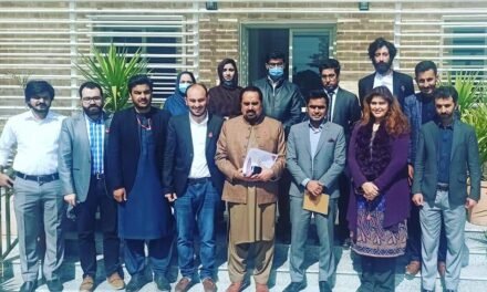 سوات کےمحمد وقاص المعروف بلڈ والا کا بلڈ چین پاکستان رہنماؤں کے ہمراہ سینیٹر میاں محمد عتیق شیخ سے تفصیلی ملاقات