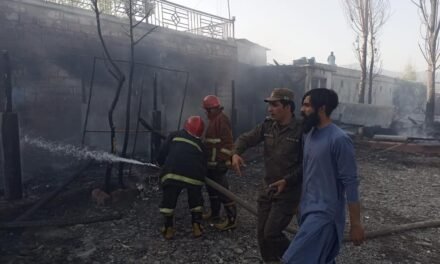 فضاگٹ بائی پاس روڈ پر مقامی ہوٹل میں آتشزدگی،لاکھوں روپے کانقصان