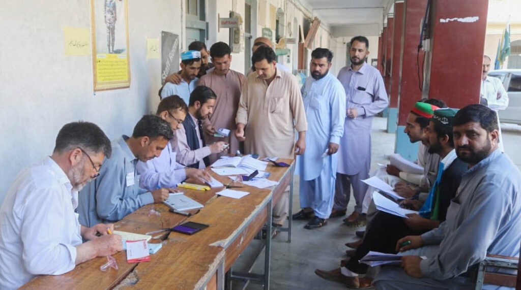بلدیاتی انتخابات:سوات میں ایک تحصیل پر جے یو ائی اور6تحصیلوں پر پی ٹی آئی اُمیدوار کامیاب