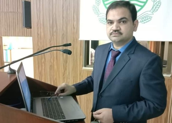 خیبر پختونخوا کے لئے اعزاز،سوات کے ڈاکٹر محمد اطہر خلیلی نے چائلڈ نیو را لوجی کی ڈگری حاصل کر لی