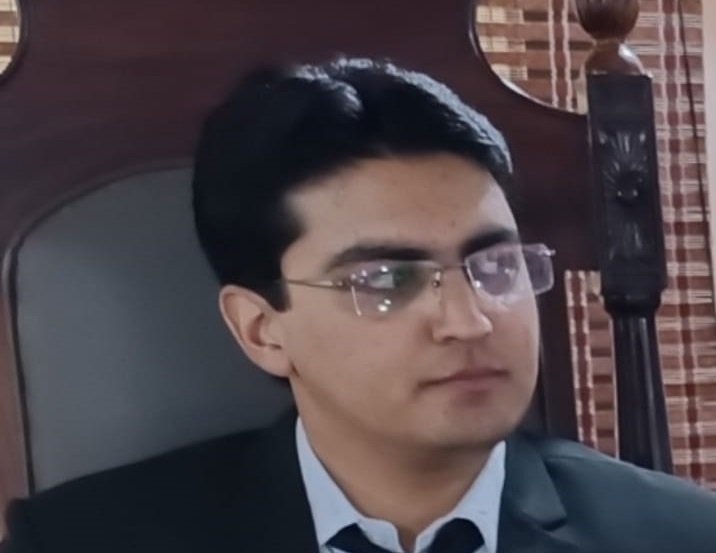 سوات کا نوجوان وکیل لاء سٹوڈنٹس کمیشن ضلع سوات کا چیئرمین منتخب