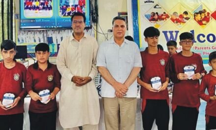 سوات میں معیاری تعلیمی ادارے نئے نسل کو بہتر تربیت دے رہی ہے،سینئر صحافی نیازاحمدخان