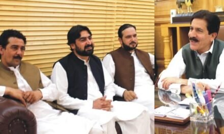 کمشنر ملاکنڈ ڈویژن شوکت علی یوسفزئی سے مئیرسوات شاہد علی کی ٹریفک مسائل بارے اہم ملاقات