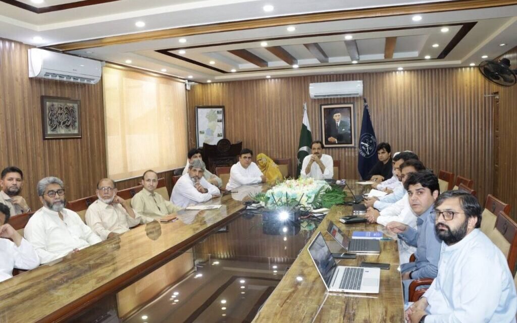 سوات میں انسدادِ پولیو مہم بارے جائزہ اجلاس،4 لاکھ سے زائد بچوں کو قطرے پلائیں جائینگے