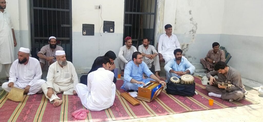 14 اگست کے مناسبت سے بشام جیل کے قیدیوں نے جشن آزادی کی خوشیاں منائی