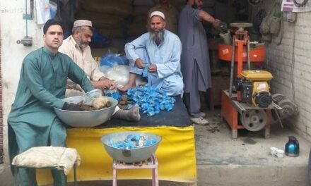 خیبرپختونخوا حکومت کا نسوار اور تمباکو پر ٹیکسز میں کمی کا فیصلہ