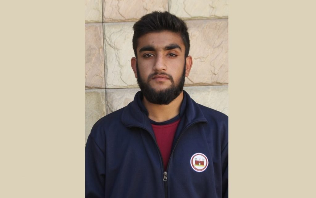 مینگورہ:حمد باری تعالی مقابلے میں خپل کور ماڈل سکول کے عدنان باچا کی پہلی پوزیشن