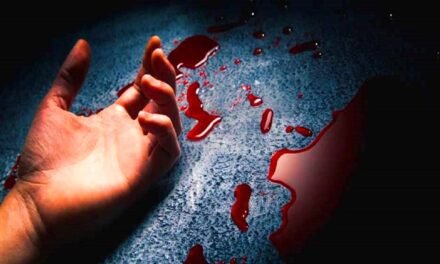 رحیم آباد، شوہر کی ناراض بیوی پر فائرنگ،قتل کے بعد گلے پر چھری بھی پھیر دی