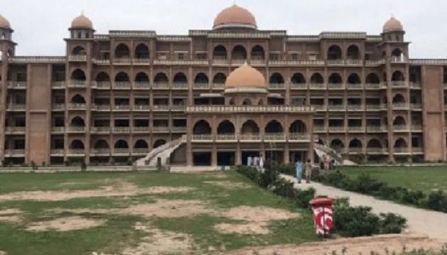 خیبرپختونخوا میں مالی بحران شدید، محکمہ اعلیٰ تعلیم کا کوالٹی ایشورنس سیل بند ہونے کے قریب پہنچ گیا