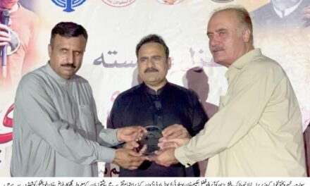 شعراء و ادباء کی معاشرے کیلئے خدمات کو ہم قدر کی نگاہ سے دیکھتے ہیں،فضل حکیم یوسفزئی