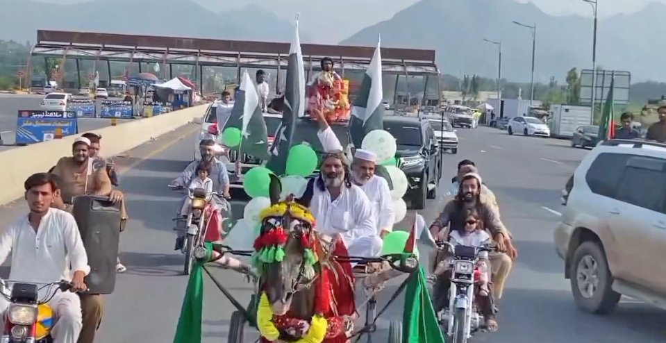پاکستان کے لئے گولڈ مڈل حاصل کرنے والے سوات کے عامر خان وطن واپس پہنچ گئے