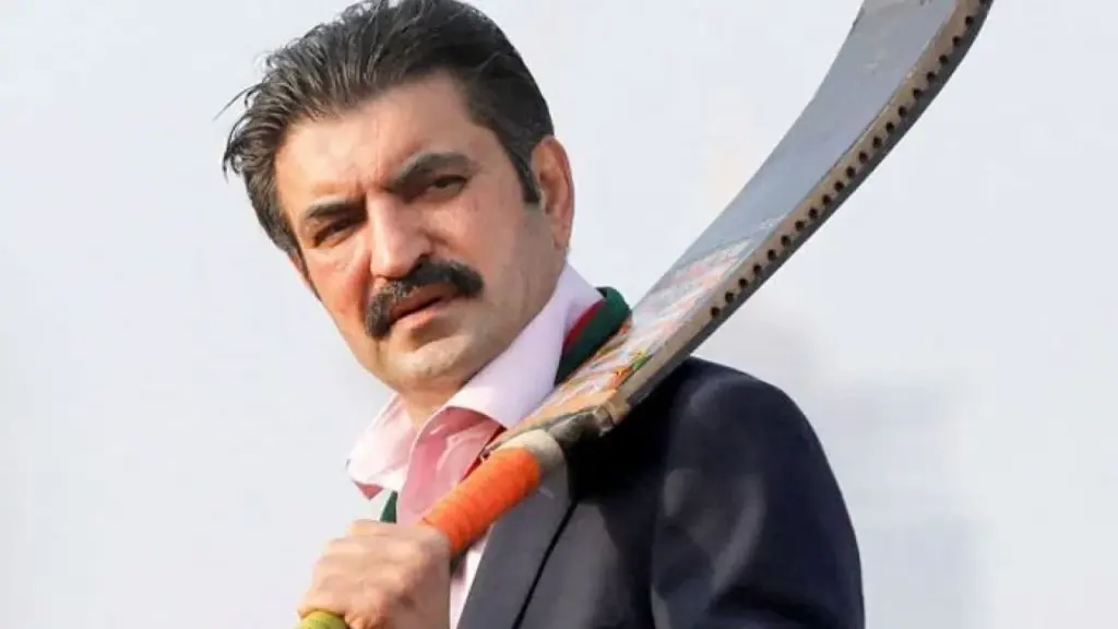 تمام گلے شکوے دور ہوگئے، بانی پی ٹی آئی عمران خان نے معاف کردیا۔شیر افضل مروت