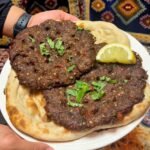 سوات کی سردیوں کی سوغات: چپلی کباب، جس کا ذائقہ اور گرمی سب کو بہکائے!